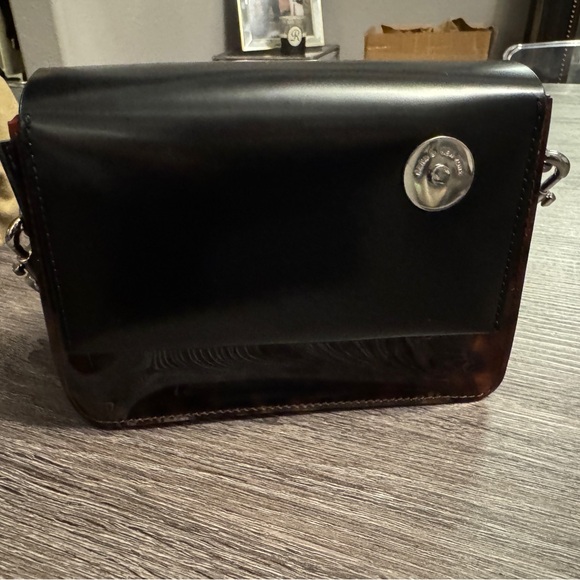 Kara NY Pinch Tortoise Bag - Picture 3 of 7